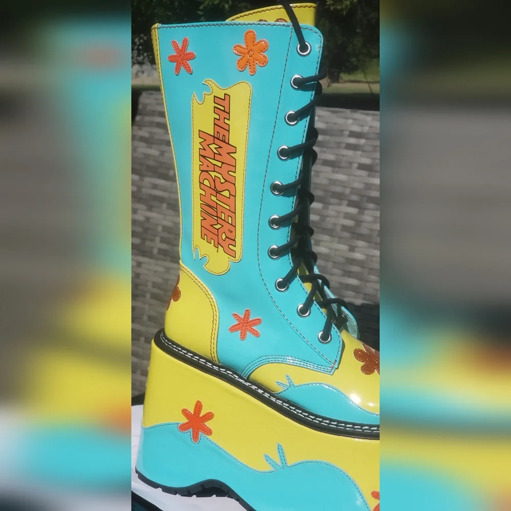 Dolls Kill® x SCOOBY-DOO™ "Mystery Machine" Platform Combat Boots - Picture 3 of 4
